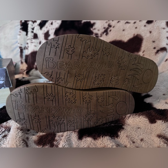 Bear Paw tall boots - Picture 4 of 5